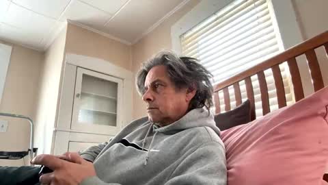 Tan lines online show from 02/01/25, 08:05