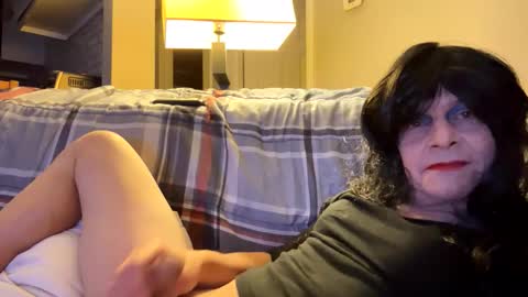 Tan lines online show from 12/19/25, 11:12