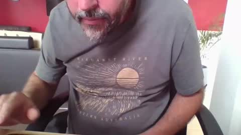 Snapshot of melbguy_075 chatting on 01/09/25, 03:04 melbguy_075 online show from 01/09/25, 03:04