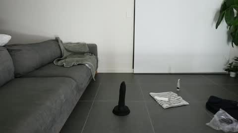 melcax online show from 02/15/25, 11:39