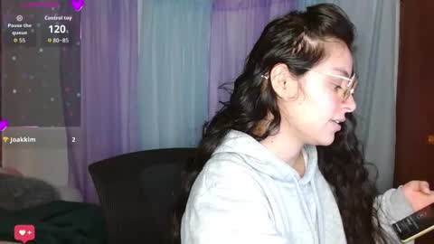 Snapshot of meli_1212 chatting on 09/14/25, 06:51 meli_1212 online show from 09/14/25, 06:51