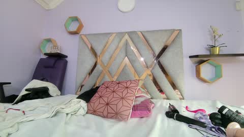 Melissa online show from 01/15/25, 02:35