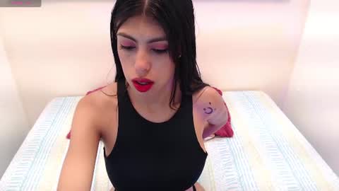 Snapshot of melisa_torrez chatting on 06/19/26, 11:47 melisa online show from 06/19/26, 11:47