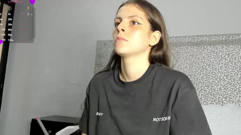 Snapshot of melisabostton_ chatting on 02/13/25, 01:05 Melissa online show from 02/13/25, 01:05