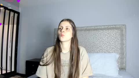 Snapshot of melisabostton_ chatting on 02/14/25, 12:57 Melissa online show from 02/14/25, 12:57