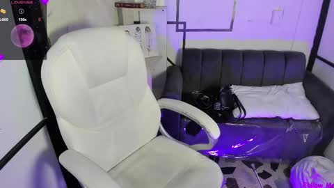 Snapshot of melisabostton_ chatting on 02/26/25, 08:33 Melissa online show from 02/26/25, 08:33