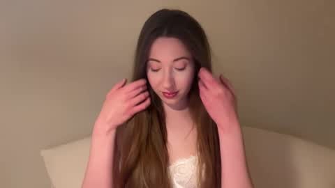 Snapshot of melislive chatting on 01/09/26, 09:27 Melissa Next live Dec 6st 2000 CET online show from 01/09/26, 09:27