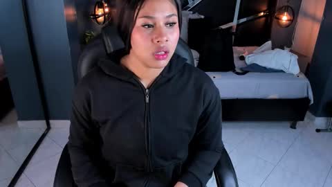 melissa_23_ online show from 11/24/25, 11:43