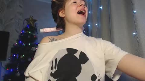 Melissa  Ray online show from 12/31/24, 01:36