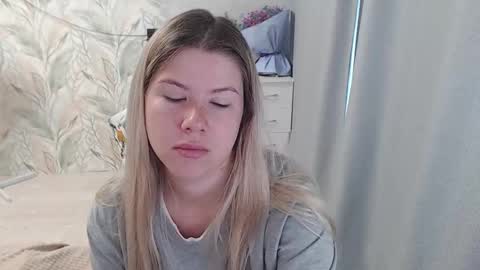 Melissa  Ray online show from 09/11/25, 02:55