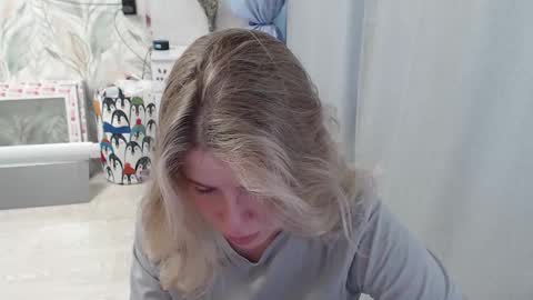 Melissa  Ray online show from 10/03/25, 03:03