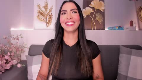 M E L I S S A online show from 04/25/26, 04:15