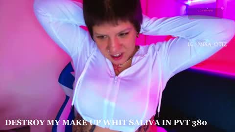 Lissa  online show from 10/09/25, 11:08