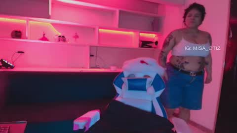 Lissa  online show from 10/28/25, 11:25