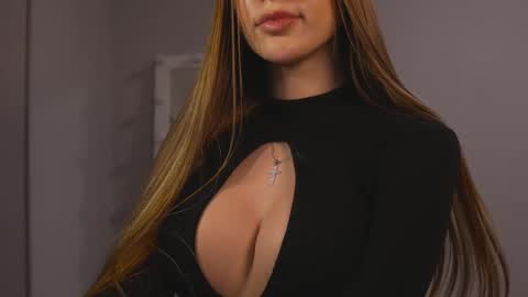 WE ARE NOT LESBIAN WE ARE NOT KISSING Alisa right  Katty left.  Free action requestsBAN  .     start online show from 02/13/25, 11:15