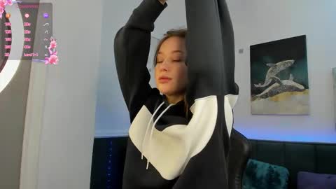 Snapshot of melissa_new22 chatting on 11/29/25, 12:35 melissa_new22 online show from 11/29/25, 12:35