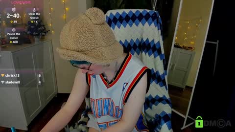 Snapshot of melissa_wells chatting on 12/25/24, 11:42 Melissa online show from 12/25/24, 11:42