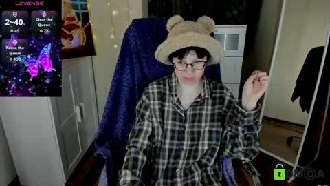 Snapshot of melissa_wells chatting on 10/16/25, 10:11 Melissa online show from 10/16/25, 10:11