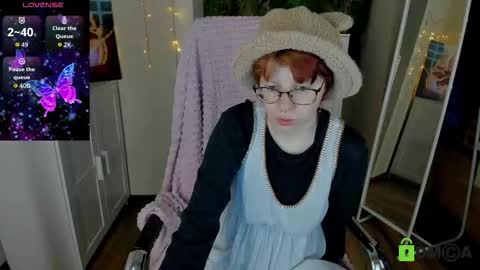 Snapshot of melissa_wells chatting on 11/06/25, 08:43 Melissa online show from 11/06/25, 08:43