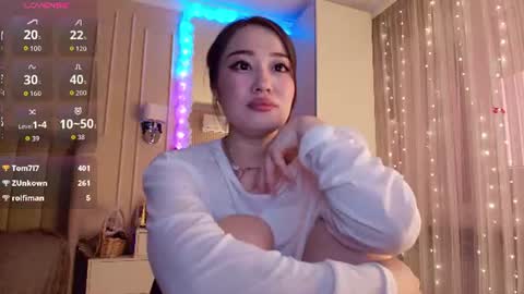 Snapshot of melissa_yamazaki chatting on 07/18/26, 04:05 Lisaa online show from 07/18/26, 04:05