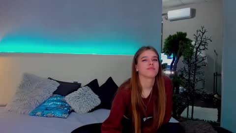 Snapshot of melissacrayzy chatting on 02/14/25, 09:56 MelissaCrayzy online show from 02/14/25, 09:56