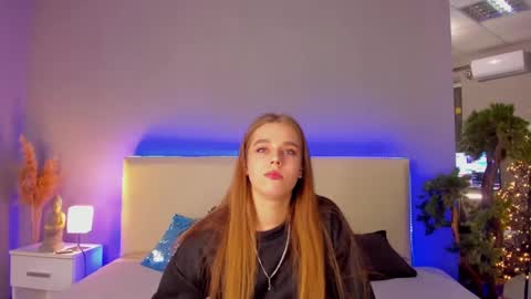 Snapshot of melissacrayzy chatting on 02/18/25, 06:26 MelissaCrayzy online show from 02/18/25, 06:26