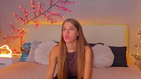 Snapshot of melissacrayzy chatting on 09/09/25, 12:15 MelissaCrayzy online show from 09/09/25, 12:15