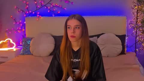 Snapshot of melissacrayzy chatting on 11/11/25, 06:46 MelissaCrayzy online show from 11/11/25, 06:46