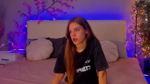 Snapshot of melissacrayzy chatting on 11/18/25, 06:29 MelissaCrayzy online show from 11/18/25, 06:29