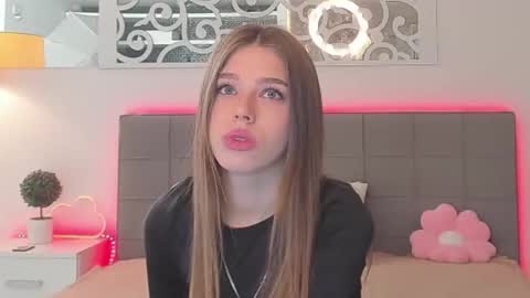 MelissaCrayzy online show from 04/26/26, 05:49