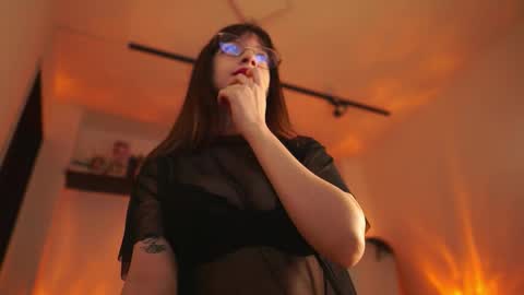 melissajones3 online show from 11/11/25, 12:21