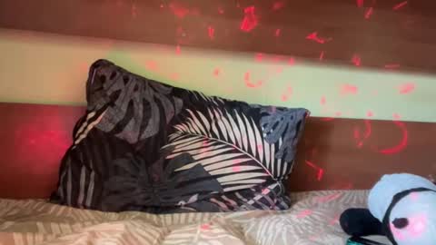 Snapshot of melissakelller chatting on 03/27/26, 10:48 cutebutnyet online show from 03/27/26, 10:48