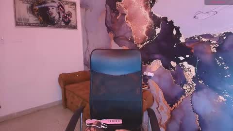 Snapshot of melissalabx69 chatting on 03/05/25, 08:21 MELISSA online show from 03/05/25, 08:21