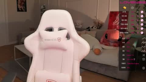 melissamiles online show from 12/02/25, 02:23