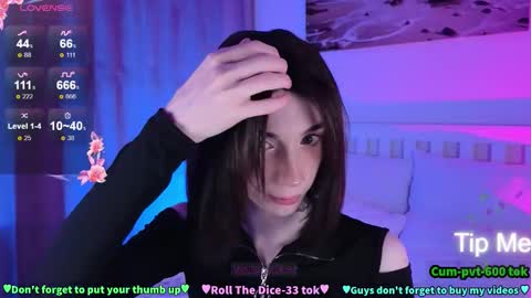 Snapshot of melissaober chatting on 12/05/25, 07:28 Melissa or abbreviated Mel or Lis online show from 12/05/25, 07:28