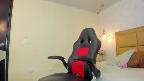Snapshot of melissarouge chatting on 06/01/26, 07:37 online show from 06/01/26, 07:37