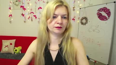 Melissa online show from 04/01/26, 11:44