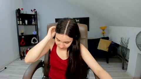 Snapshot of melissawiliam chatting on 01/07/25, 05:42 melissawiliam online show from 01/07/25, 05:42