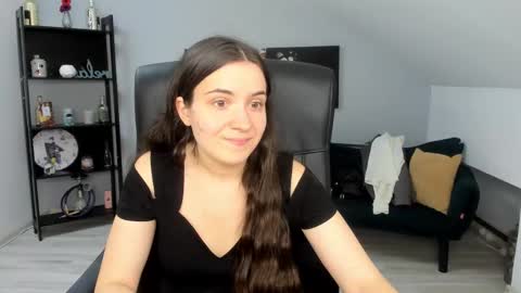 Snapshot of melissawiliam chatting on 10/22/25, 10:48 melissawiliam online show from 10/22/25, 10:48