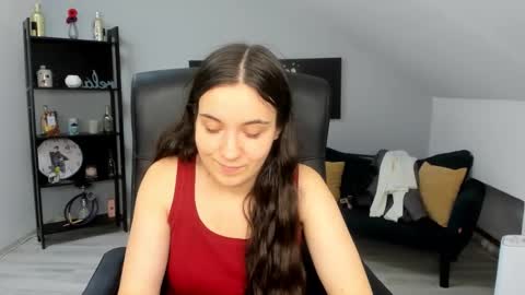 Snapshot of melissawiliam chatting on 10/24/25, 10:44 melissawiliam online show from 10/24/25, 10:44