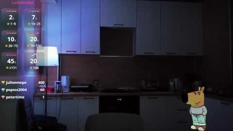 Snapshot of mell0wme chatting on 12/16/24, 11:39 Mello online show from 12/16/24, 11:39