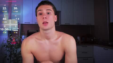 Snapshot of mell0wme chatting on 01/07/25, 11:58 Mello online show from 01/07/25, 11:58