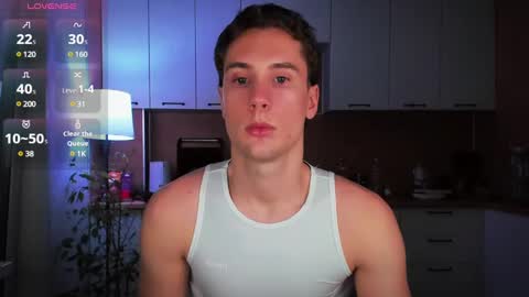 Snapshot of mell0wme chatting on 01/15/25, 10:13 Mello online show from 01/15/25, 10:13