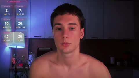 Snapshot of mell0wme chatting on 01/24/25, 10:30 Mello online show from 01/24/25, 10:30