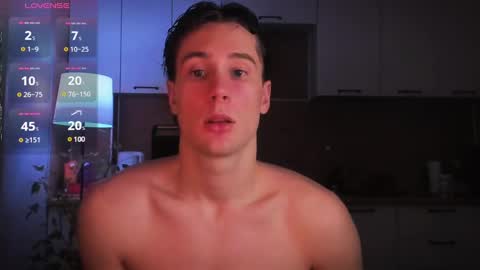 Snapshot of mell0wme chatting on 01/29/25, 12:01 Mello online show from 01/29/25, 12:01