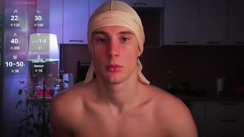 Snapshot of mell0wme chatting on 01/30/25, 01:00 Mello online show from 01/30/25, 01:00