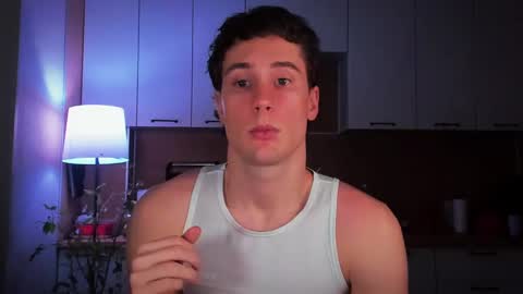 Snapshot of mell0wme chatting on 02/02/25, 01:45 Mello online show from 02/02/25, 01:45