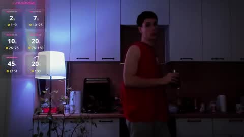 Snapshot of mell0wme chatting on 02/05/25, 02:19 Mello online show from 02/05/25, 02:19