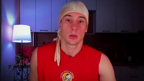 Snapshot of mell0wme chatting on 02/23/25, 01:24 Mello online show from 02/23/25, 01:24