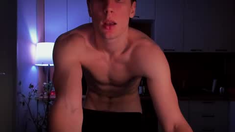 Snapshot of mell0wme chatting on 03/01/25, 03:53 Mello online show from 03/01/25, 03:53